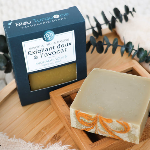 Savon artisanal Exfoliant Ă  lâavocat fait main au QuĂ©bec