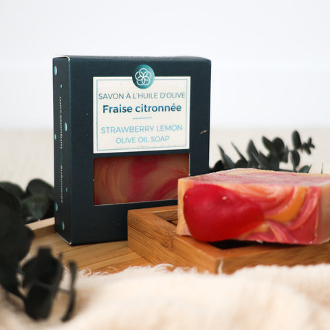 Savon naturel fruité Fraise citronnée hydratant et doux pour la peau