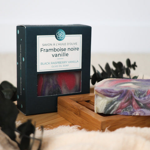 Savon naturel fruité Framboise noire vanille hydratant et doux pour la peau
