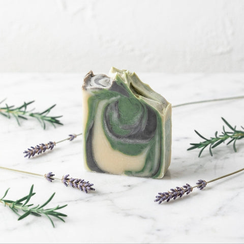 Savons aux huiles essentielles