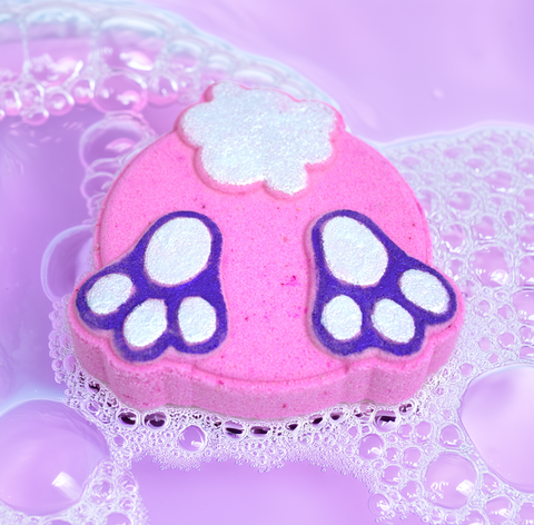 Bombe de bain Popotin de lapin artisanale fait main Québec couleur rose parfum fraise