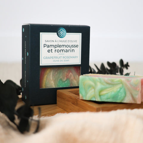 Savon naturel fruité Pamplemousse romarin hydratant et doux pour la peau